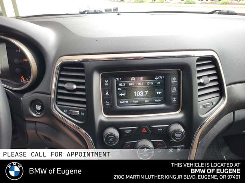 Used 2017 Jeep Grand Cherokee Laredo AWD/4WD image 29