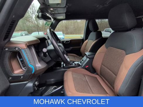 Used 2022 Ford Bronco Outer Banks AWD/4WD image 19