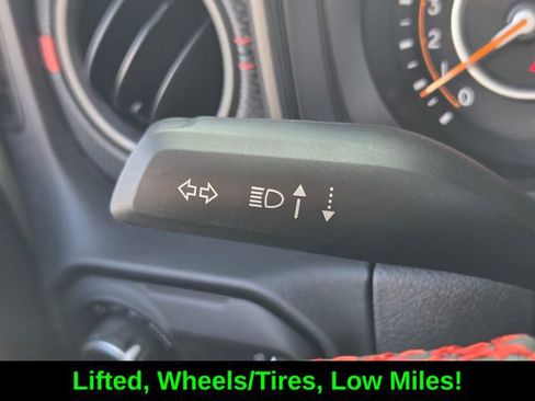 Used 2024 Jeep Wrangler Unlimited Rubicon w/ Safety Group AWD/4WD image 32