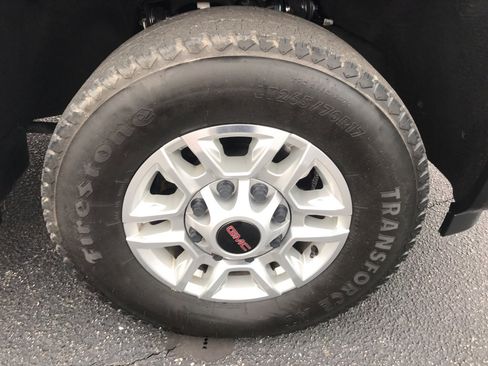 Used 2024 GMC Sierra 2500 Pro w/ Convenience Package image 40