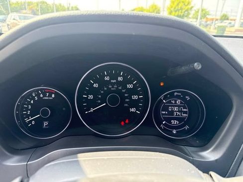 Used 2021 Honda HR-V Sport image 12