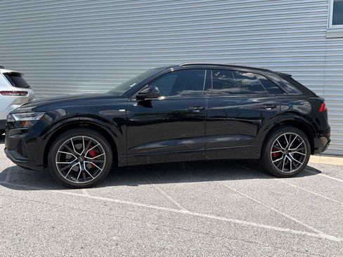 Used 2022 Audi Q8 Premium Plus AWD/4WD image 2