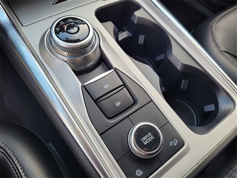 Used 2023 Ford Explorer Limited image 22
