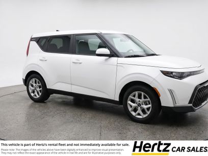 Used 2025 Kia Soul LX w/ LX Technology Package