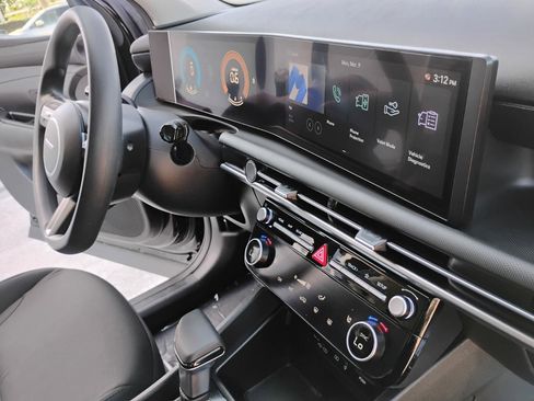 Used 2025 Hyundai Tucson SEL image 21