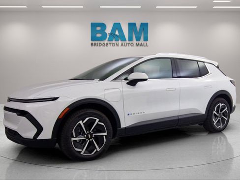 New 2026 Chevrolet Equinox EV LT image 3