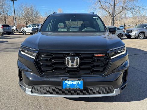 New 2025 Honda Pilot TrailSport image 9