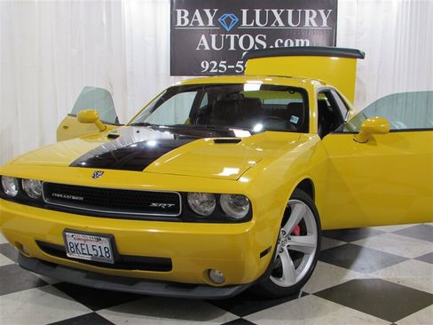Used 2010 Dodge Challenger SRT8 w/ SRT Option Group II image 92