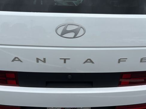 Used 2024 Hyundai Santa Fe SEL AWD/4WD image 30