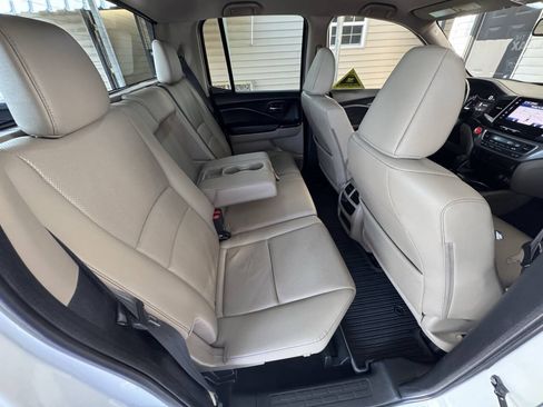 Used 2017 Honda Ridgeline RTL-T image 37