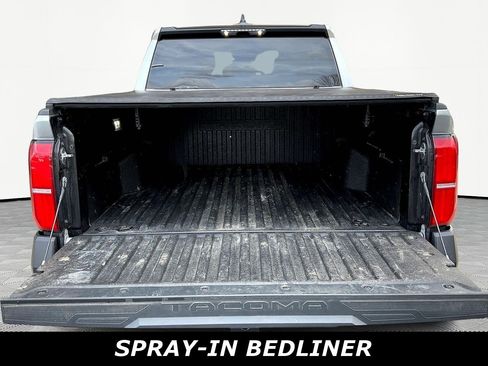 Used 2025 Toyota Tacoma SR image 7