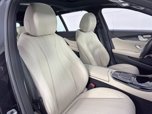 Used 2022 Mercedes-Benz E 450 4MATIC All-Terrain Wagon w/ Driver Assistance Package image 39