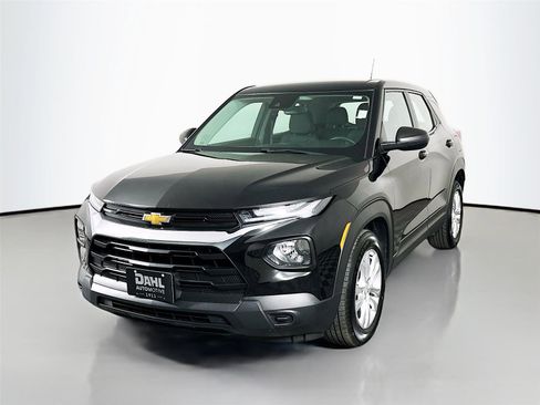 Used 2022 Chevrolet TrailBlazer LS FWD image 4