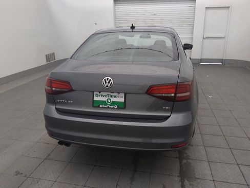 Used 2017 Volkswagen Jetta SE FWD image 7