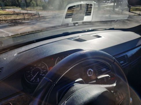 Used 2008 BMW 335i Convertible image 23