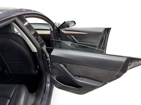 Certified 2023 Tesla Model 3 Standard Range RWD image 12