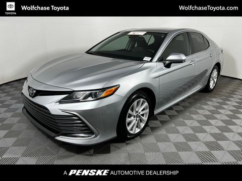 Certified 2024 Toyota Camry LE image 1