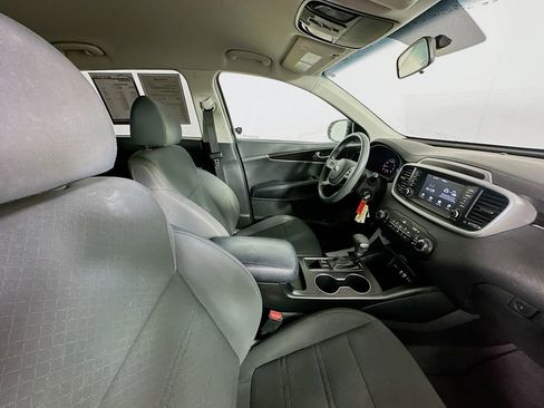 Used 2020 Kia Sorento L FWD image 28