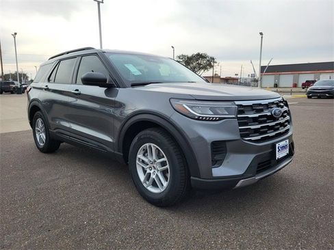 New 2026 Ford Explorer Active image 10