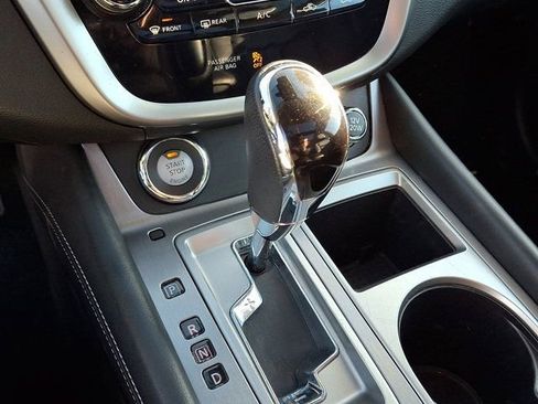 Used 2023 Nissan Murano SV image 16