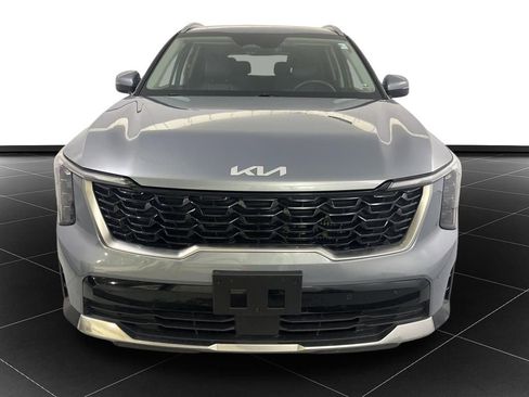Used 2025 Kia Sorento EX FWD image 8