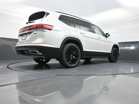 New 2026 Volkswagen Atlas SE image 27