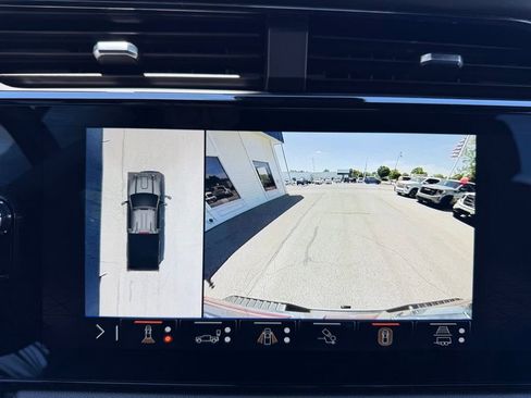 Certified 2024 GMC Sierra 3500 AT4 AWD/4WD image 27
