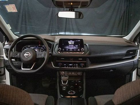 Used 2023 Nissan Rogue SV AWD/4WD image 21