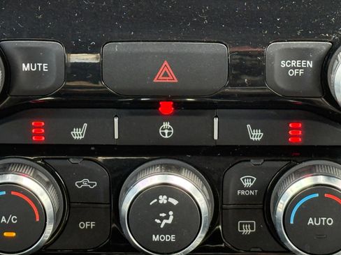 Used 2021 RAM 1500 Big Horn AWD/4WD image 25