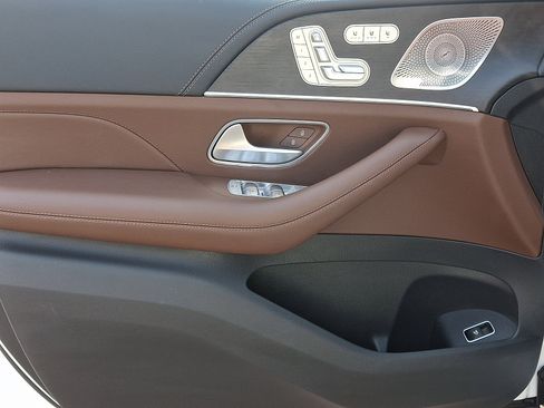 Used 2024 Mercedes-Benz GLE 350 4MATIC image 12