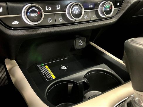 Used 2024 Honda HR-V EX-L image 15