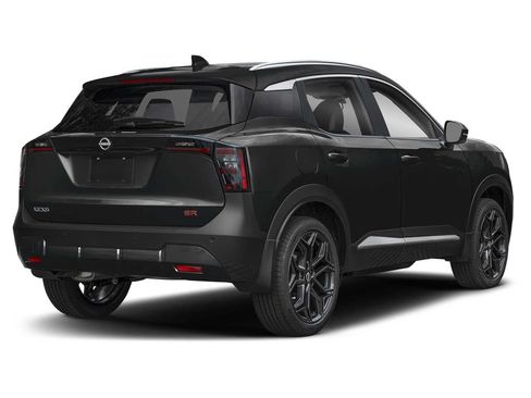 Used 2026 Nissan Kicks SR w/ Cold Weather Package AWD/4WD image 2