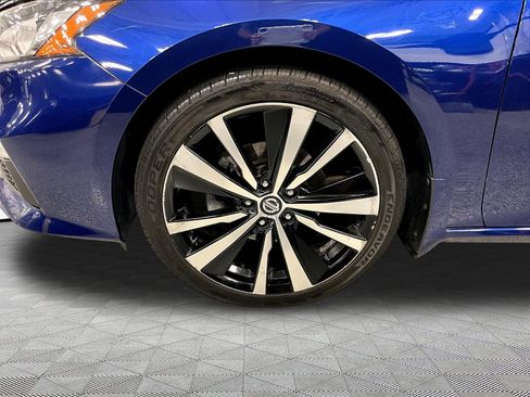 Used 2019 Nissan Altima 2.5 SR FWD image 33