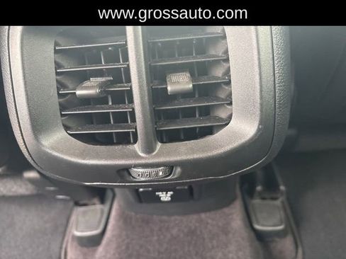 Used 2018 Jeep Cherokee Limited AWD/4WD image 21
