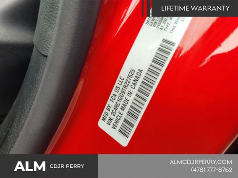 New 2026 Chrysler Pacifica Limited w/ S Appearance Package FWD image 18