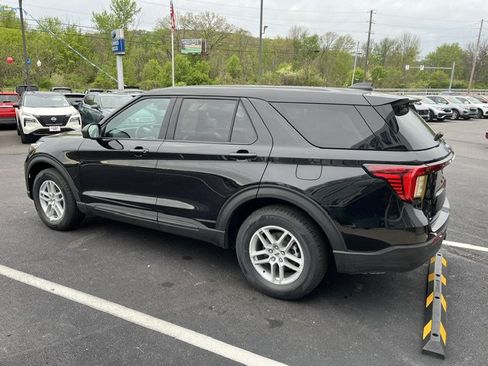 New 2026 Ford Explorer Active AWD/4WD image 6