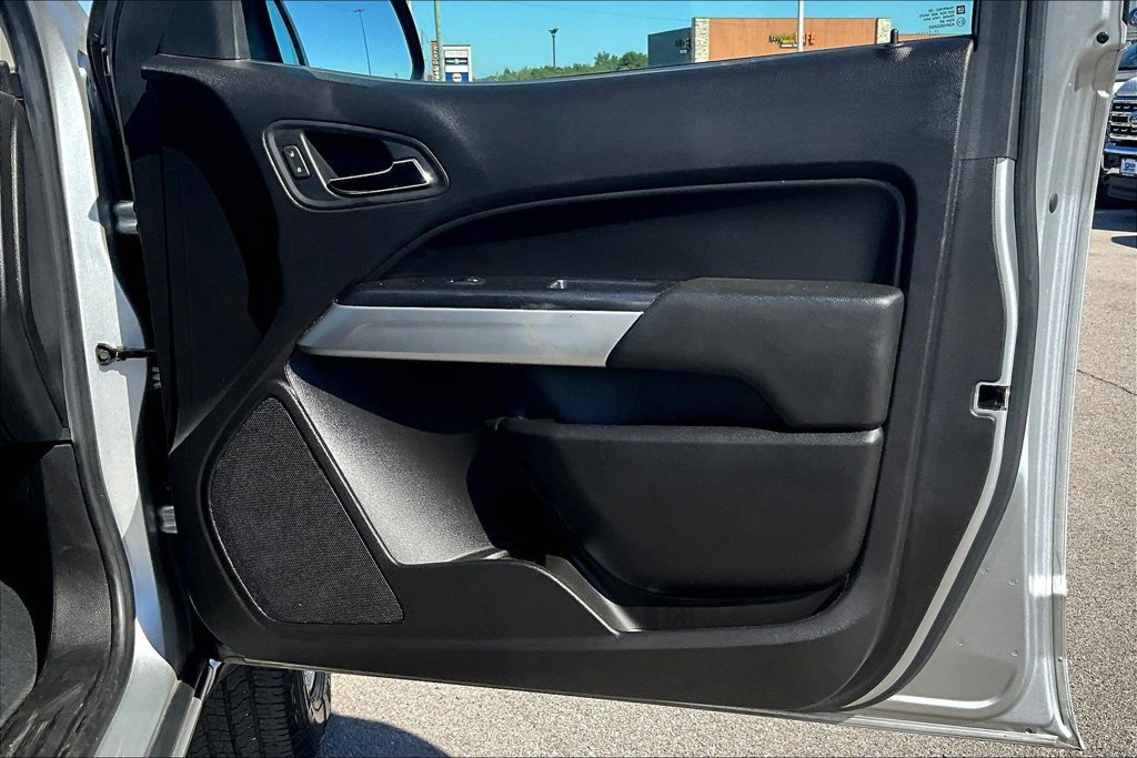 Used 2017 Chevrolet Colorado LT RWD image 19