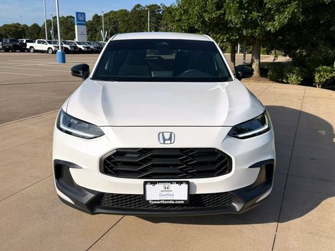 Used 2025 Honda HR-V Sport image 2