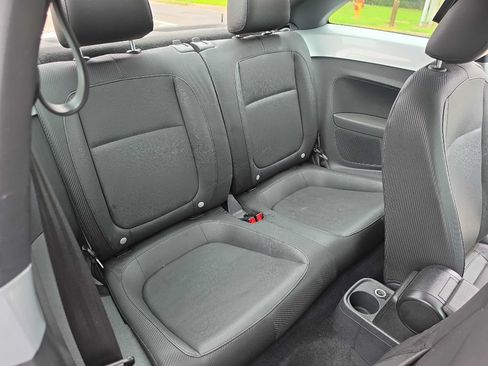 Used 2012 Volkswagen Beetle 2.5 FWD image 10