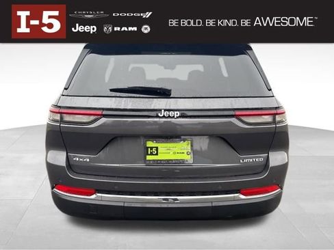 New 2025 Jeep Grand Cherokee Limited w/ Luxury Tech Group II image 5