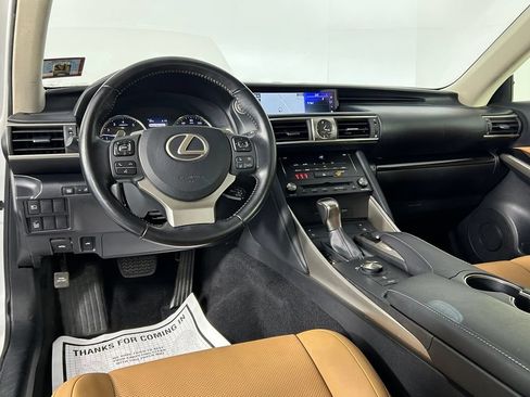 Used 2017 Lexus IS 300 AWD image 16