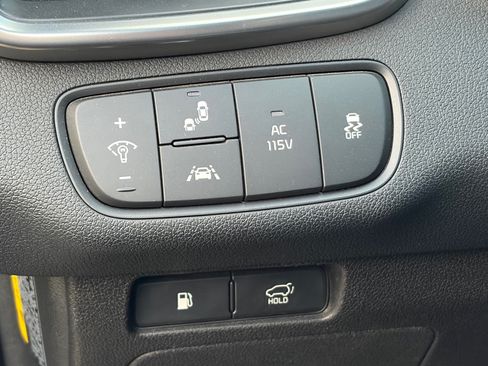 Used 2018 Kia Sorento SX FWD image 9