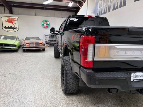 Used 2017 Ford F250 Platinum w/ Platinum Ultimate Package image 9