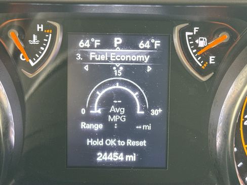 Used 2022 Jeep Gladiator Sport AWD/4WD image 15