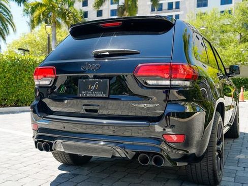 Used 2018 Jeep Grand Cherokee Trackhawk AWD/4WD image 47