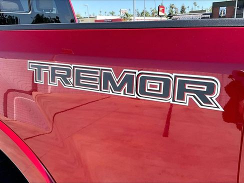 Used 2022 Ford F250 Lariat w/ Tremor Off-Road Package AWD/4WD image 24