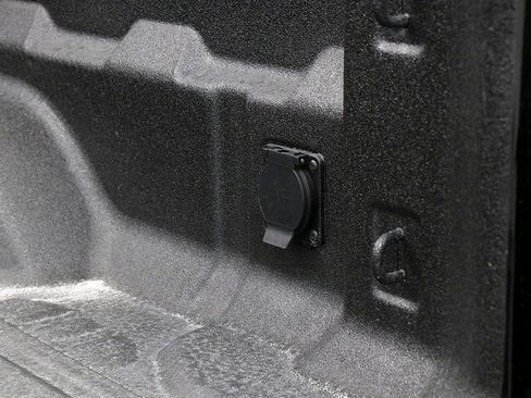 New 2026 GMC Canyon Elevation w/ Convenience Package image 6