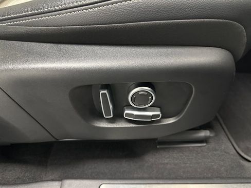 Used 2021 Land Rover Discovery Sport SE R-Dynamic image 30