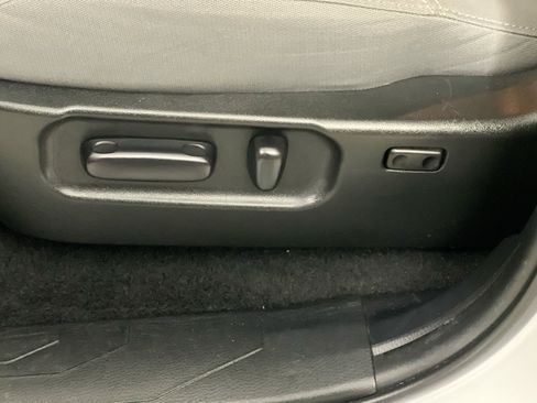 Used 2023 Toyota Tacoma SR5 w/ Technology Package AWD/4WD image 14