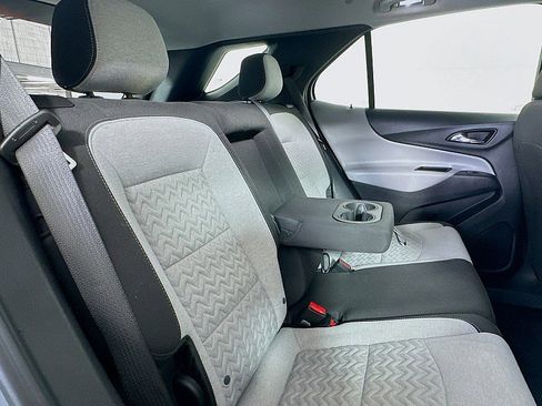 Used 2023 Chevrolet Equinox LS image 26